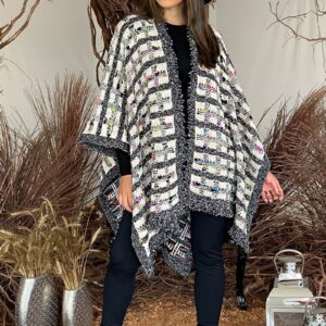 LIFE UNDERSTANDING PONCHO